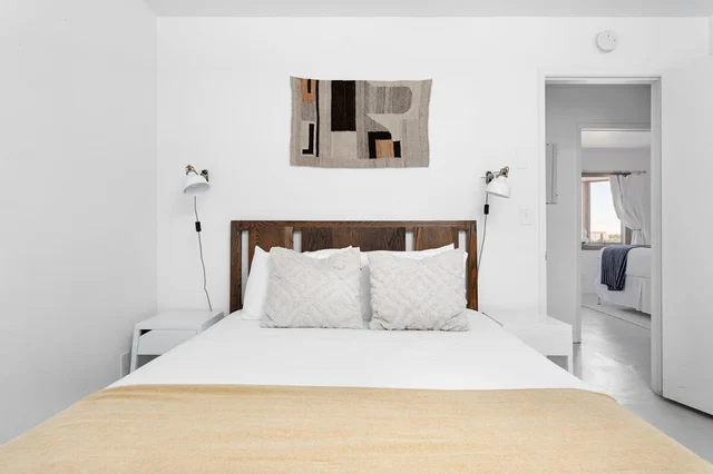 Bedroom image 1