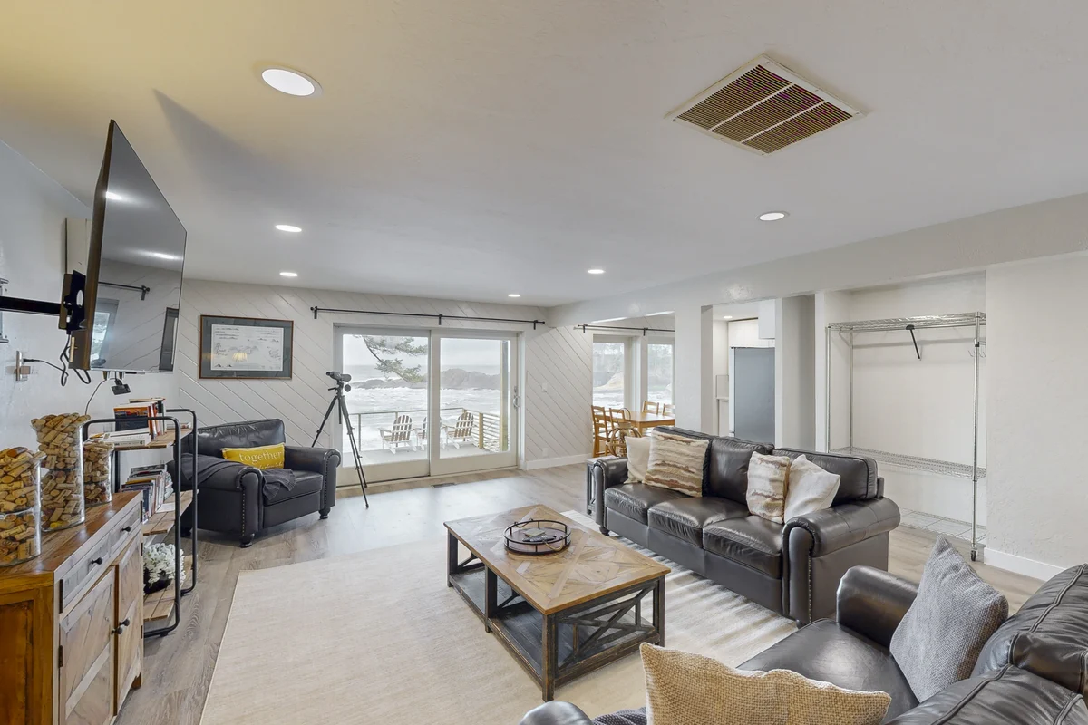 Oceanfront dog friendly home with coastal views telescope walkable location property photo 2
