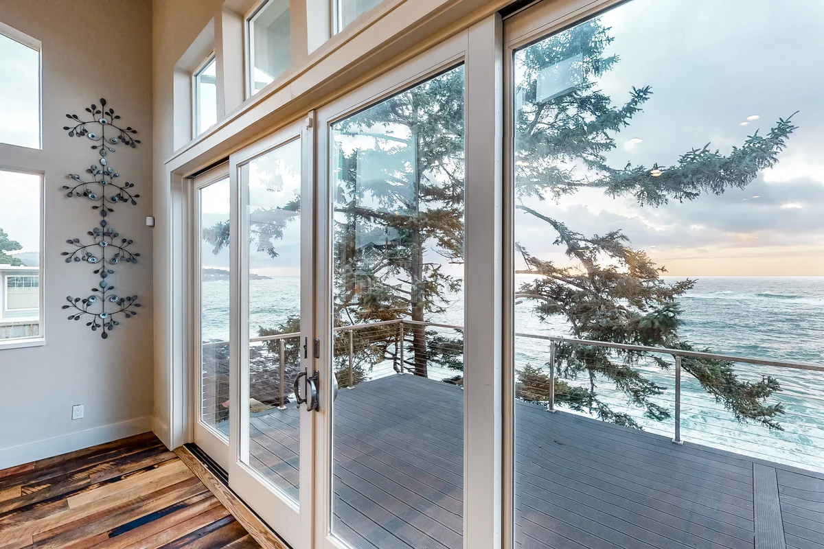 Stunning oceanfront retreat with gourmet kitchen and high speed WiFi dogs welcome property photo 5