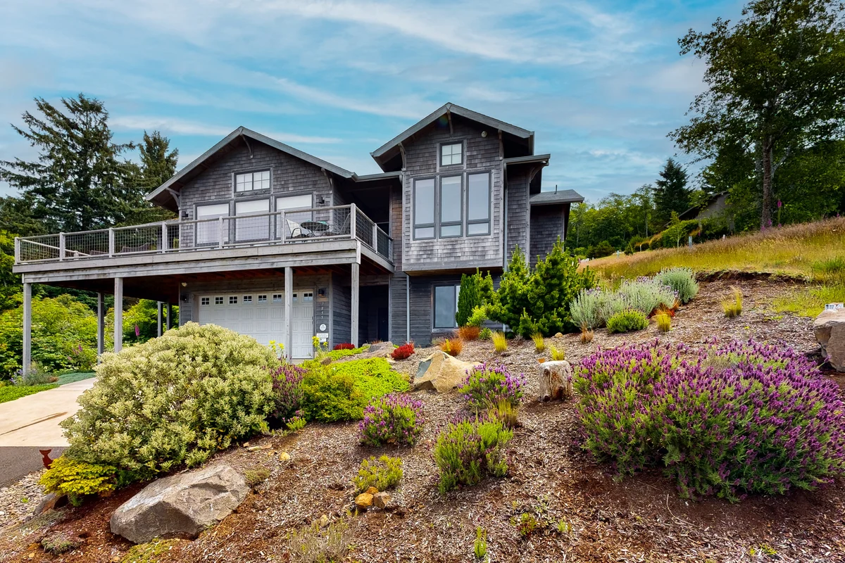 Luxury Coastal Retreat, Wrap Around Deck w/Panoramic Ocean Views property photo 2