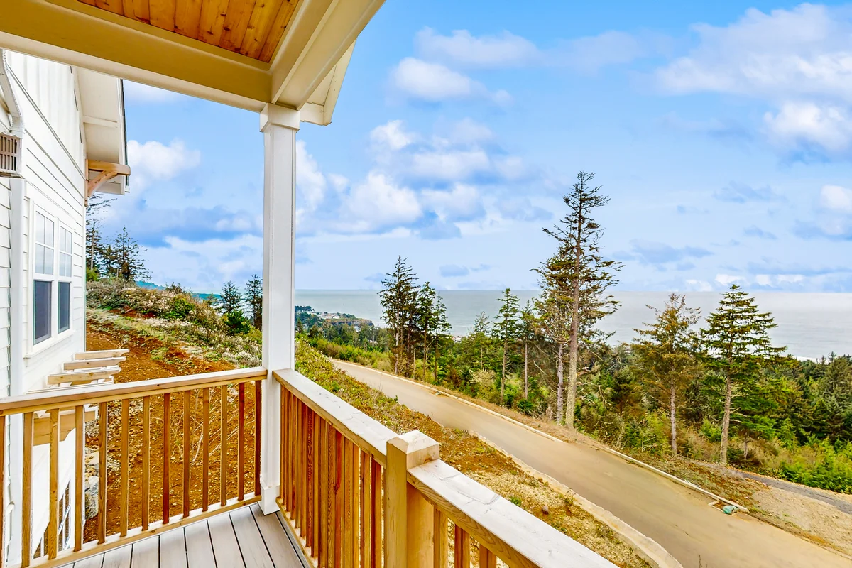 Family friendly home with ocean views private hot tub foosball table and gas grill property photo 2