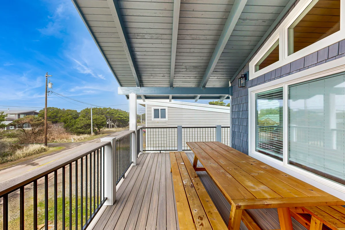 home near beach access with two kitchens and fireplace dog friendly property photo 5