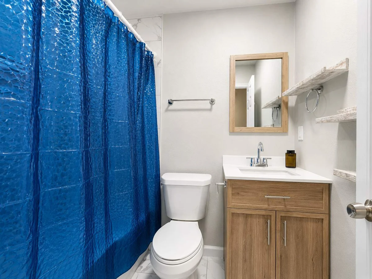 Bishop Arts Studio w/ Parking, Washer/Dryer, TV property photo 3