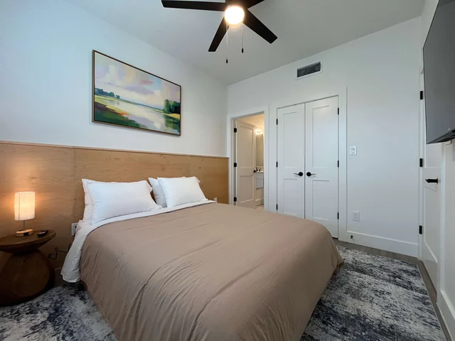 Bedroom 3 image 1