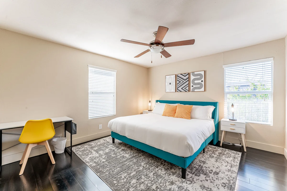 Peaceful king beds suite next to DT w/ pool property photo 3