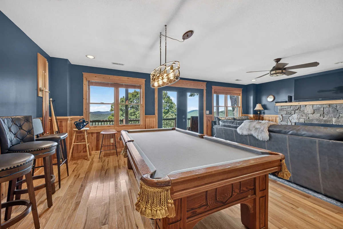 Ski-Out to Hatley Pointe, Hot Tub property photo 4