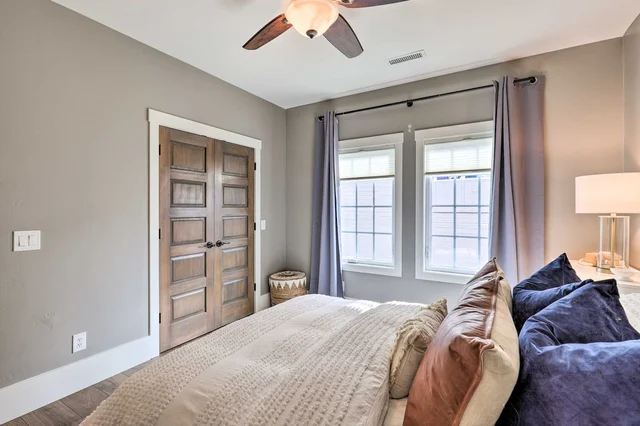Bedroom 3 image 1