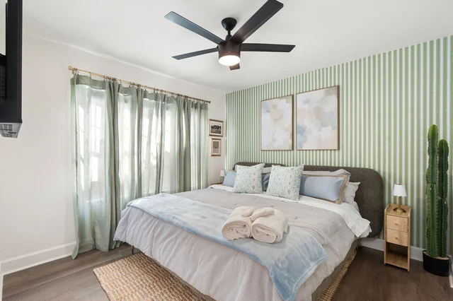 Bedroom 5 image 1