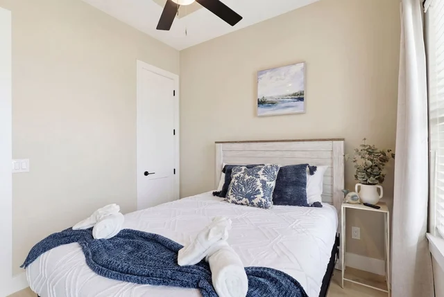 Bedroom 3 image 1