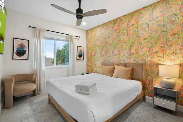 Bedroom 3 image 1