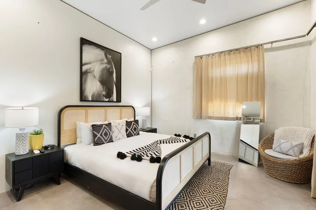 Bedroom 1 image 1