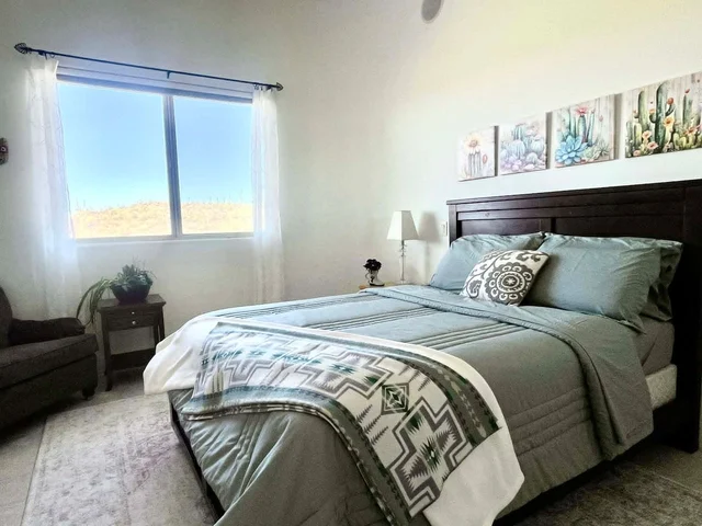 Bedroom 3 image 1