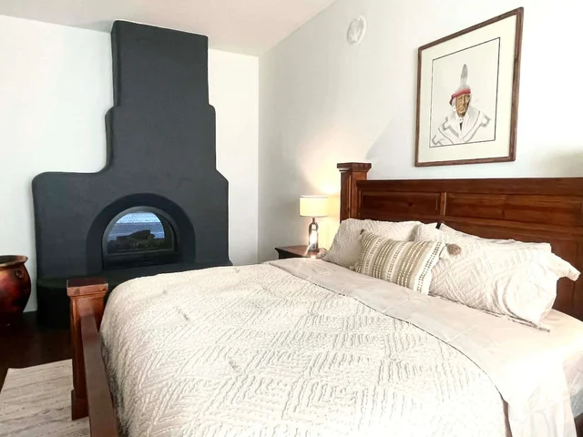 Bedroom 4 image 1