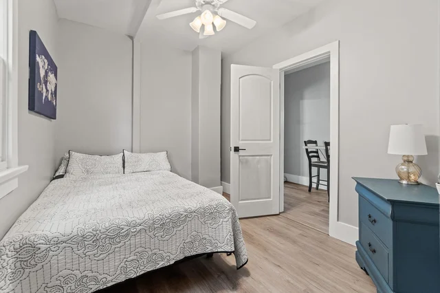 Bedroom 1 image 1