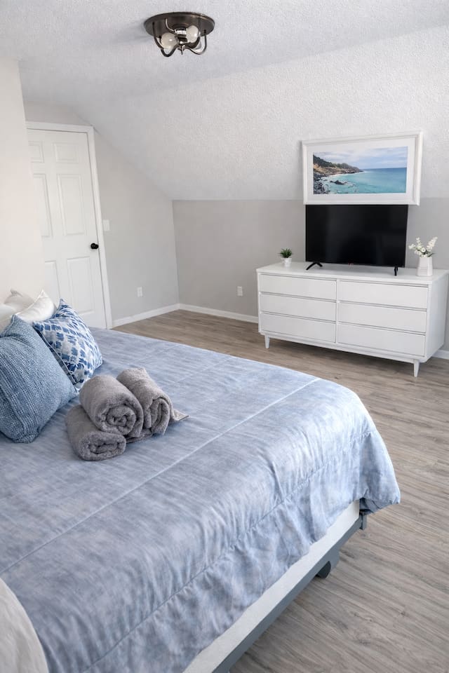Bedroom 1 image 1