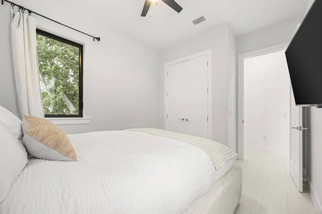 Bedroom 4 image 1