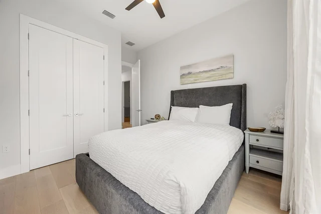 Bedroom 4 image 1