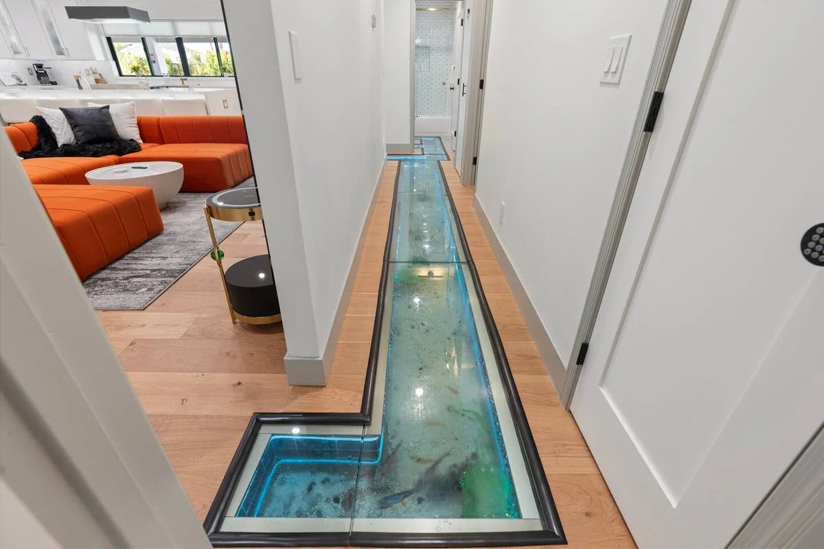 Aquarium Floor, Pool & Jacuzzi at Scottsdale's property photo 2