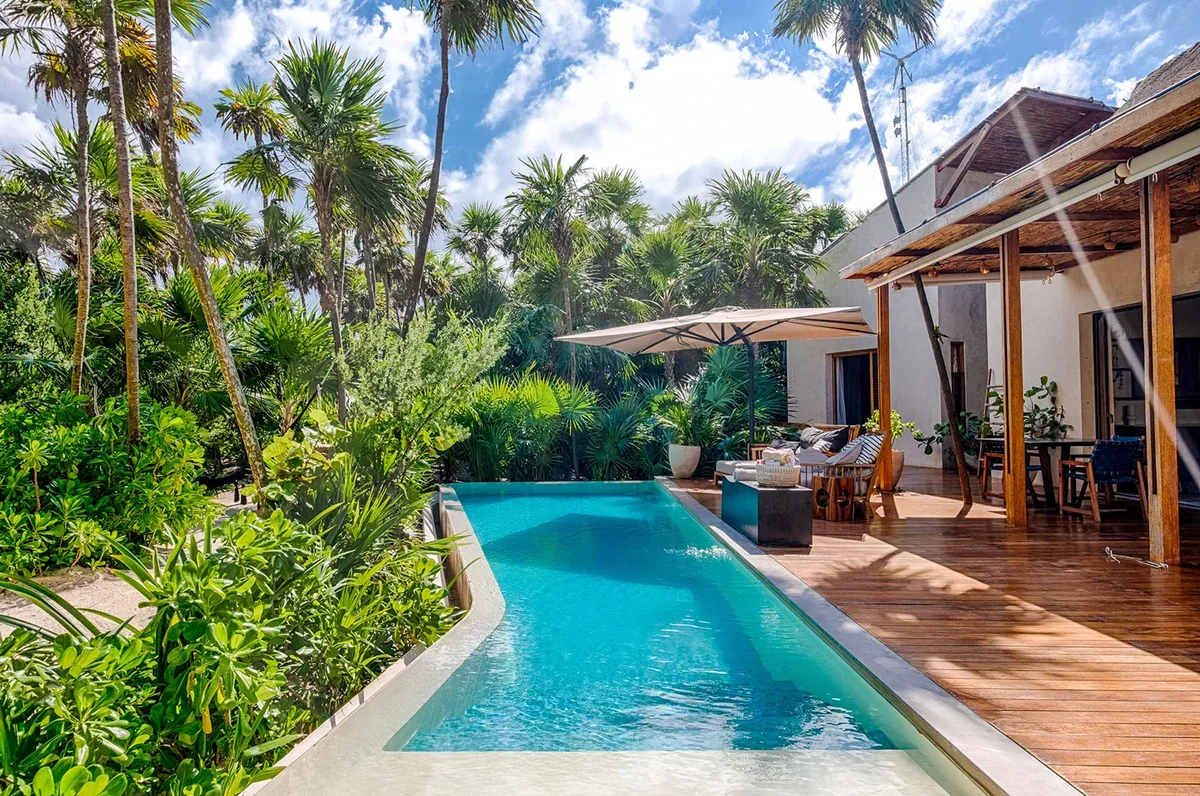 Kati Kaan - Secluded Beachfront Villa property photo 5