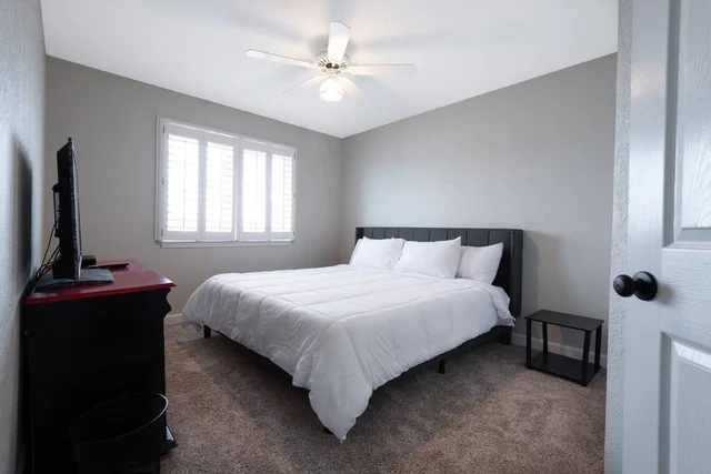 Bedroom 4 image 1