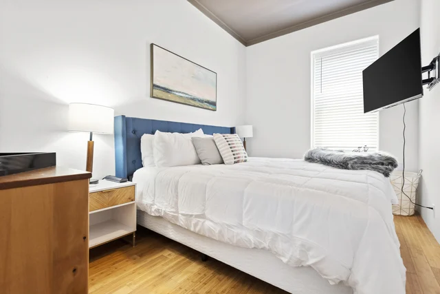 Bedroom 1 image 1