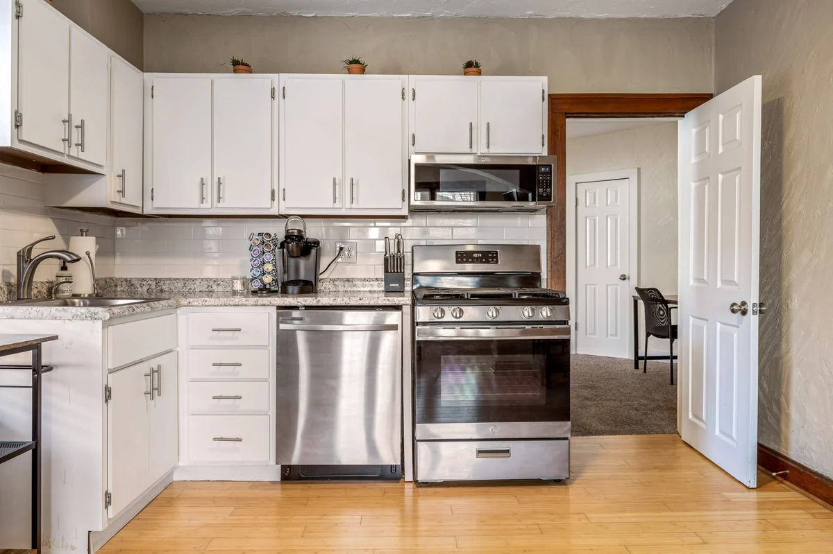 5403 Quincy Street Unit 1W property photo 5