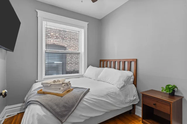 Bedroom 3 image 1