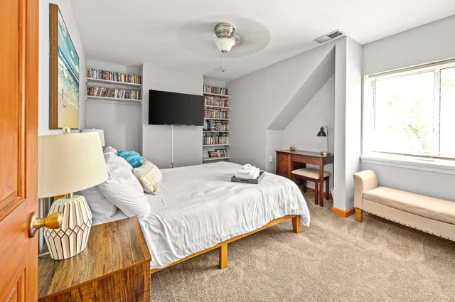 Bedroom 5 image 1