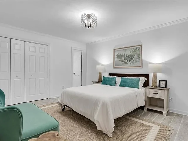 Bedroom 2 image 1