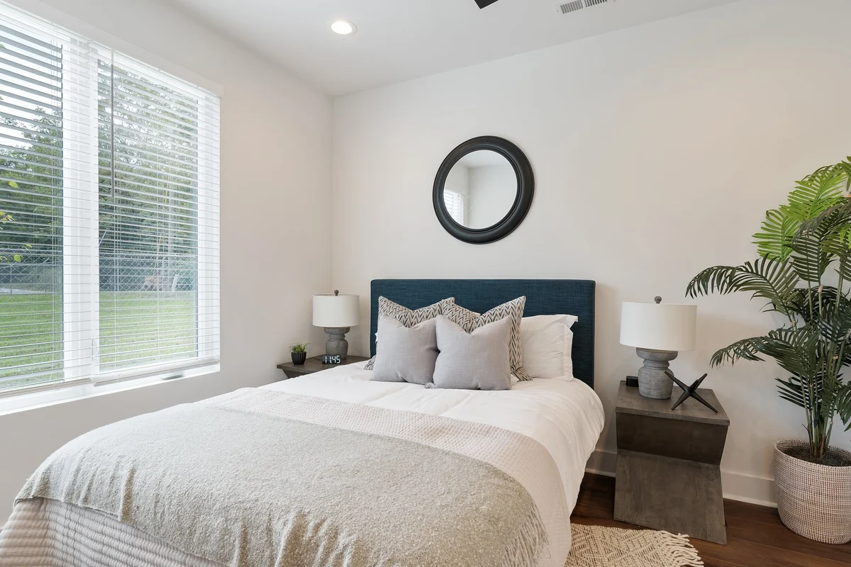 2403 Jefferson #F property photo 5