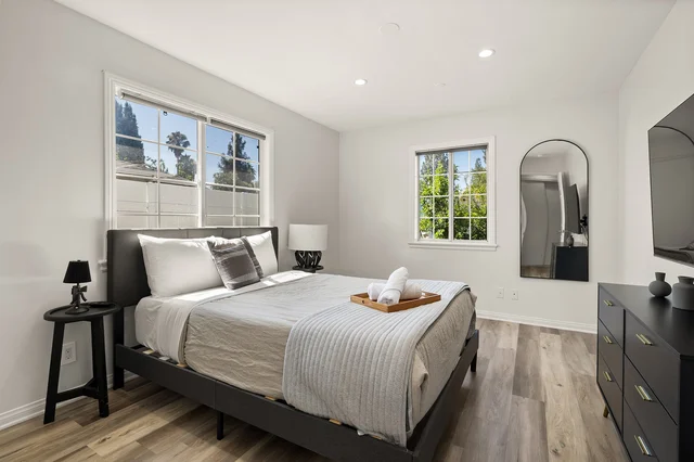 Bedroom 1 image 1