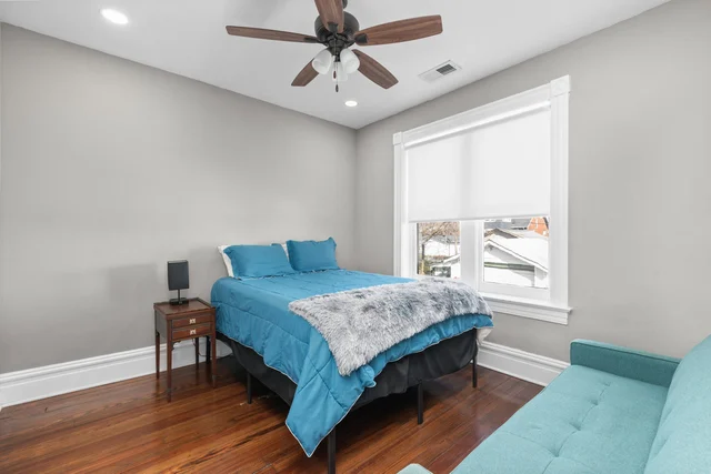 Bedroom 3 image 1