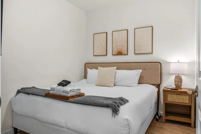 Bedroom 1 image 1
