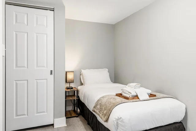 Bedroom 4 image 1