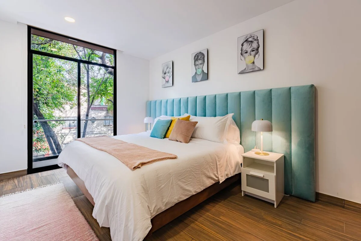 Art Deco Delight with Stunning City Views property photo 4