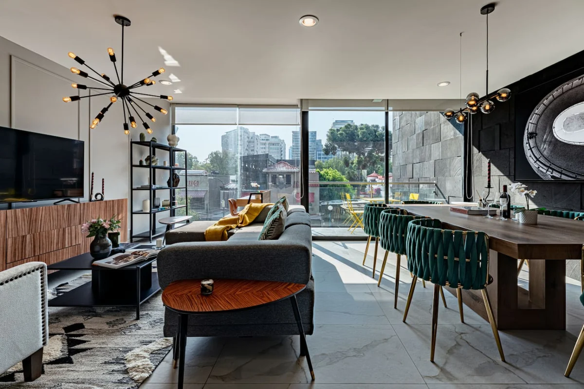 Friends and Family 2-Unit Combo, Rooftop City Views property photo 5