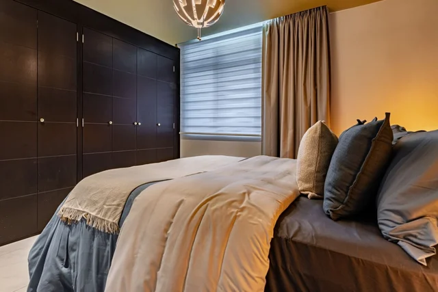Bedroom 1 image 1