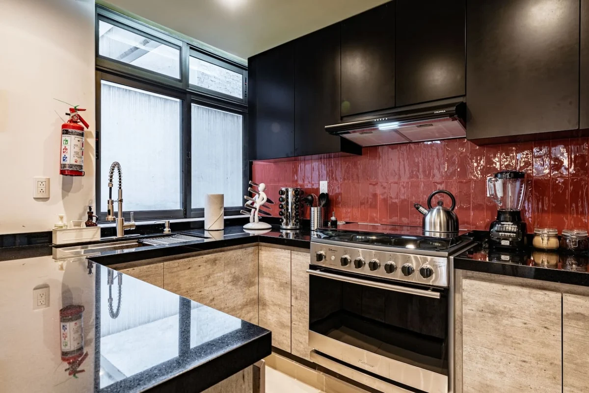 Retro-Modern Retreat Near Reforma property photo 5