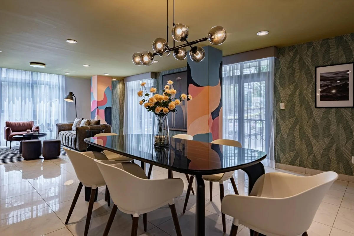 Retro-Modern Retreat Near Reforma property photo 2