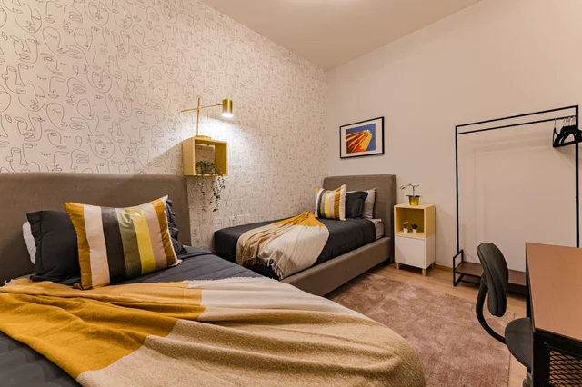 Bedroom 3 image 1