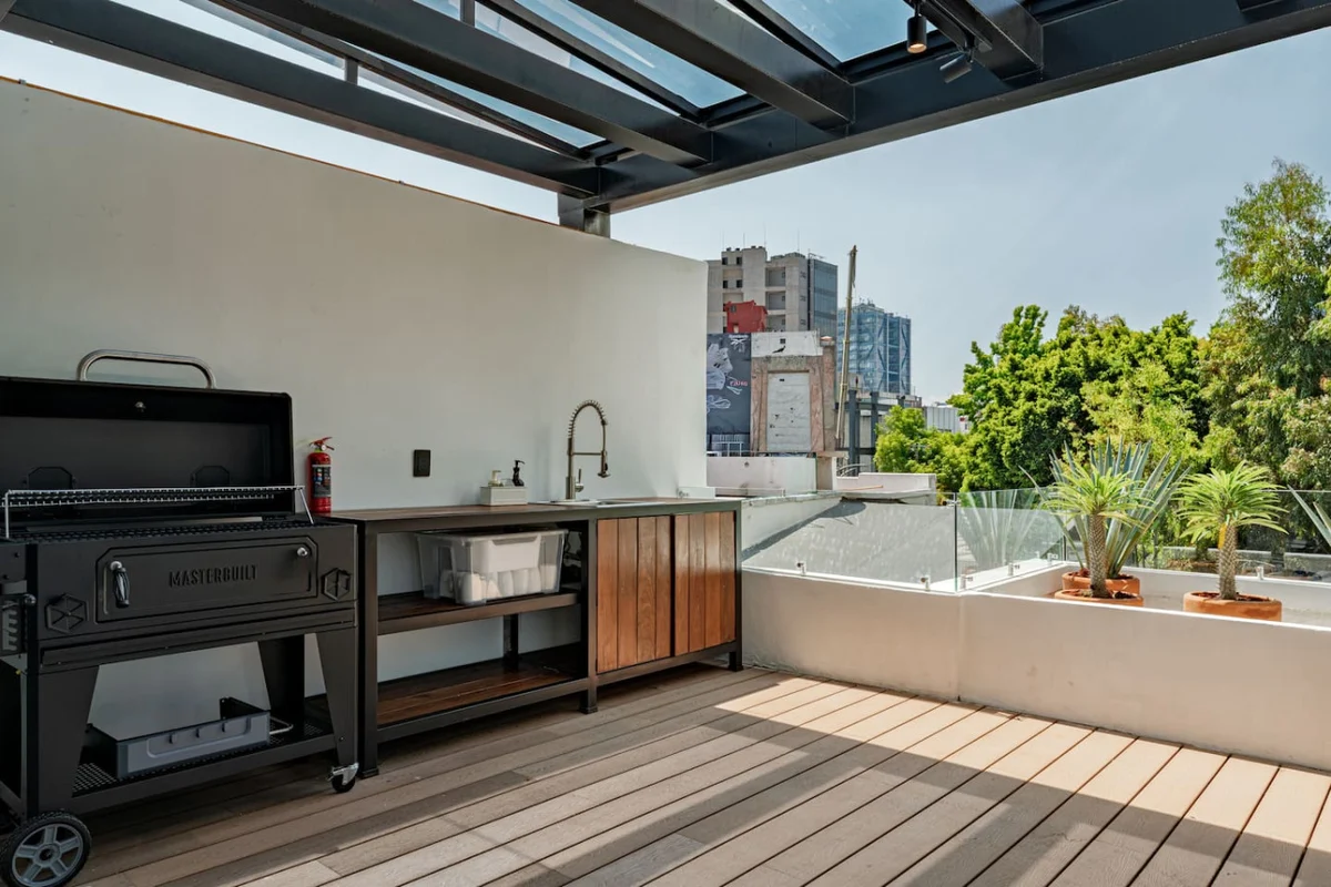 Spacious Group Getaway with Private Terrace & Grill property photo 3