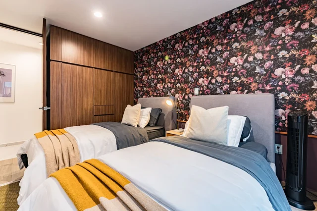 Bedroom 3 image 1