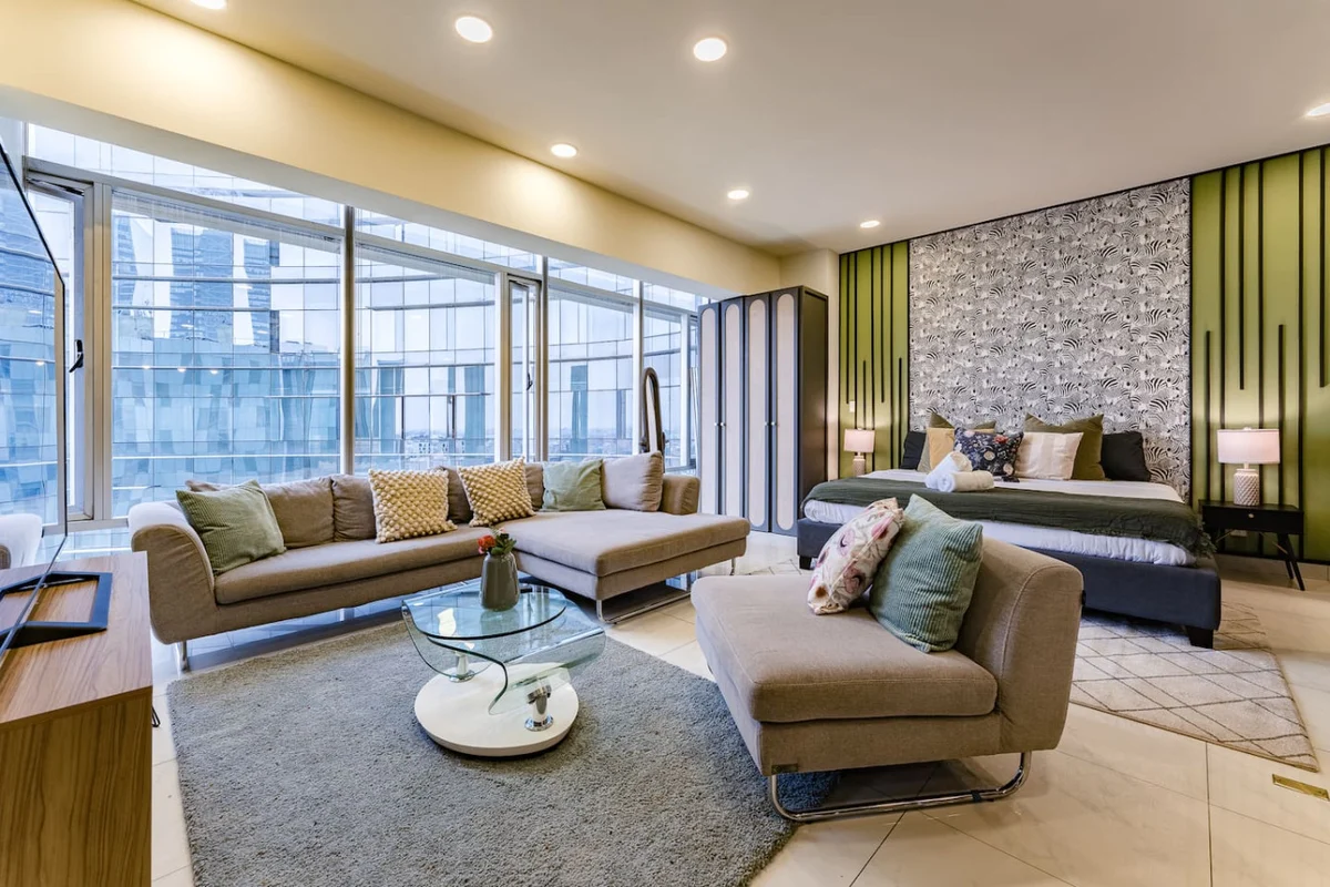 Stylish Reforma Loft w/Pool, Gym, AC & City Views property photo 2