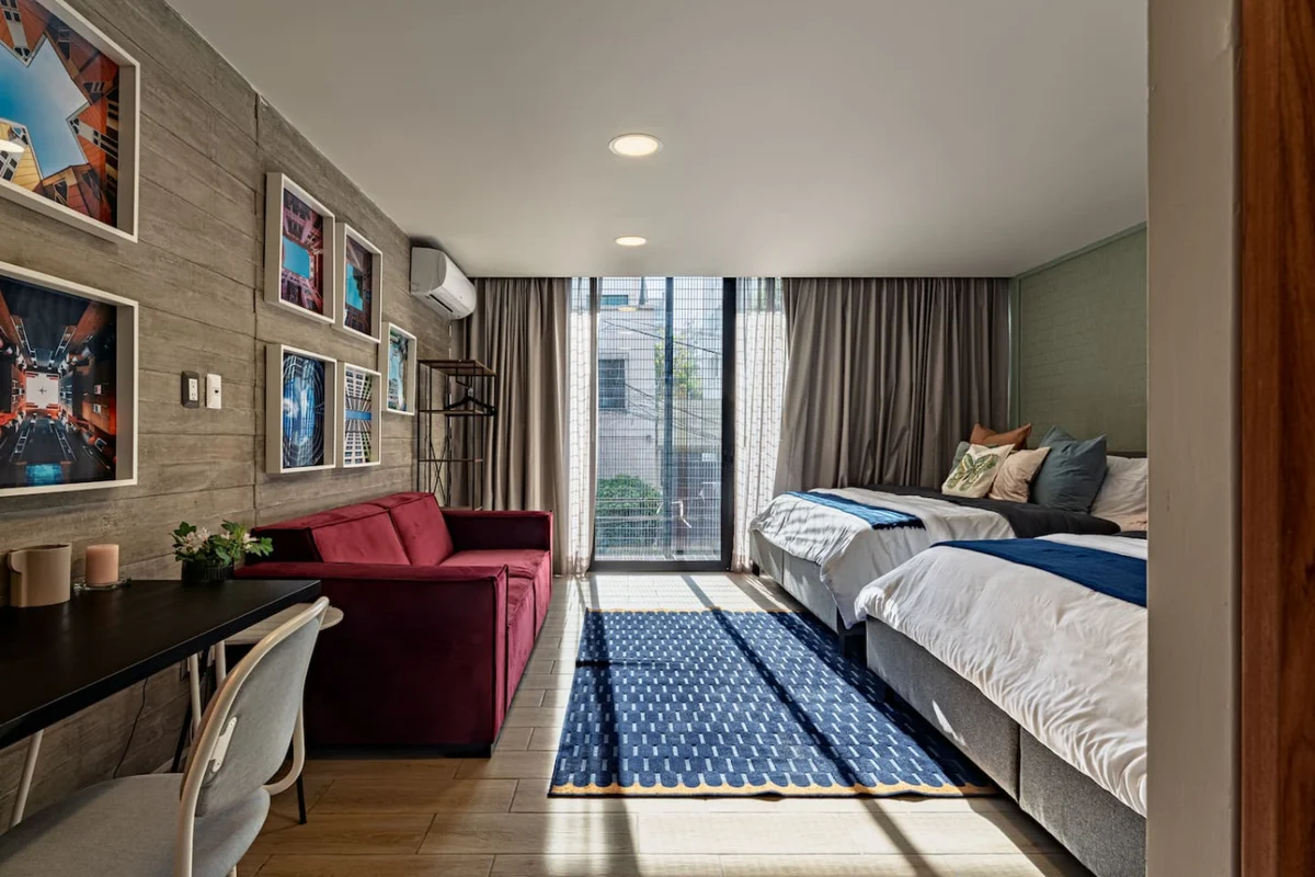 Stylish Roma Sur Home with Rooftop Lounge & BBQ property photo 2