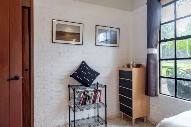 Bedroom 1 image 1