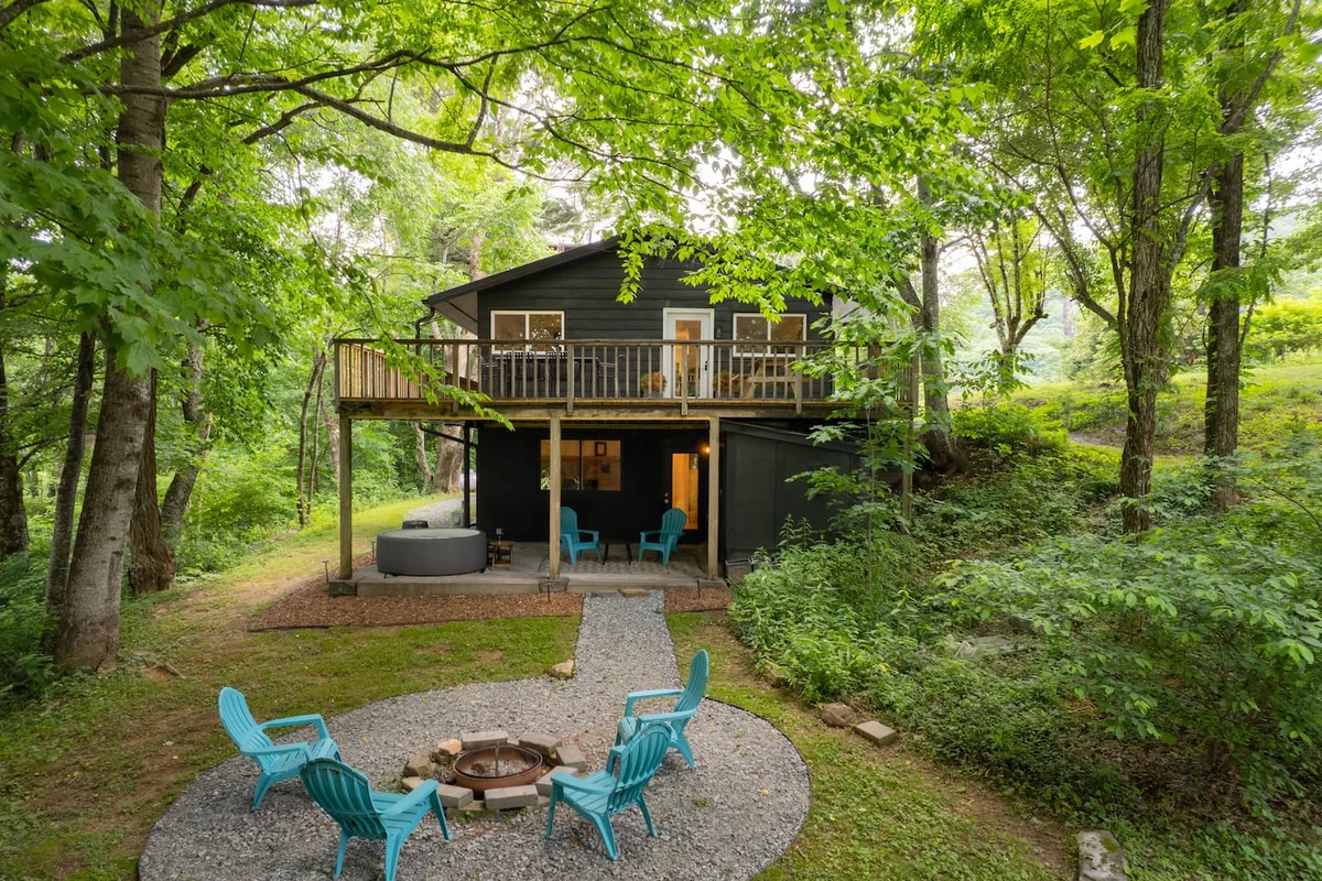 The Hidden Lodge, Designer Cabin, Hot Tub, Views property photo 2