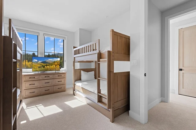 King Bedroom image 1