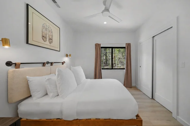 Bedroom image 1