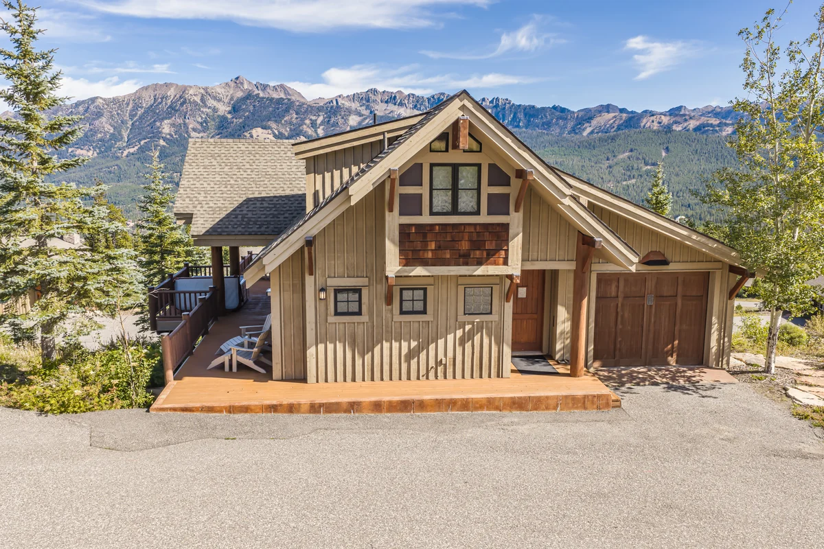 Big Sky - Cowboy Heaven - The Stone and Timber Chalet property photo 3