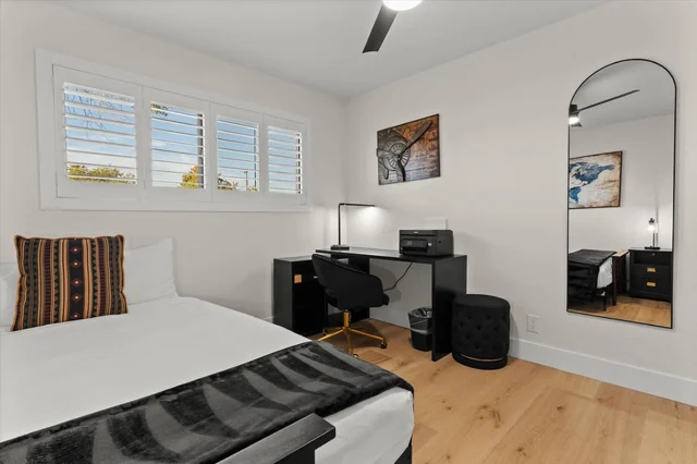 Bedroom 3 image 1